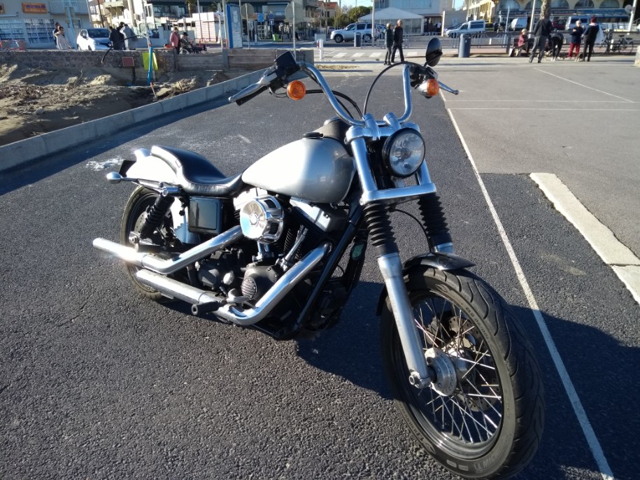 VENDS HARLEY DAVIDSON