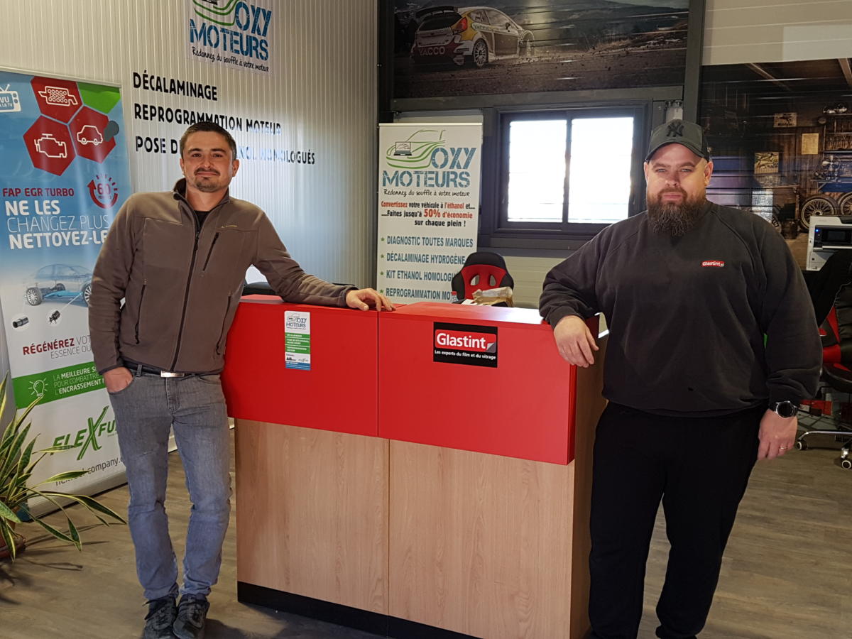 03-04-19 Le RDV Shopping de GRAND SUD FM chez Oxymoteurs et Glastint