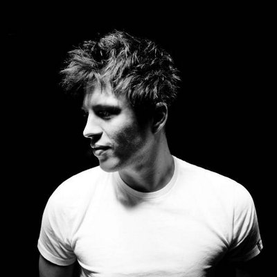 16-05-19 Le chanteur Charles PASI est en concert vendredi à 20 h 30 à la Cigalière à Sérignan