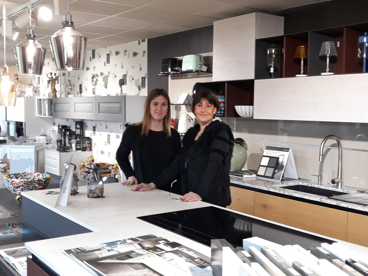 12-06-19 Le RDV Shopping de GRAND SUD FM chez Les Cuisines de Margaret à Montredon des Corbières