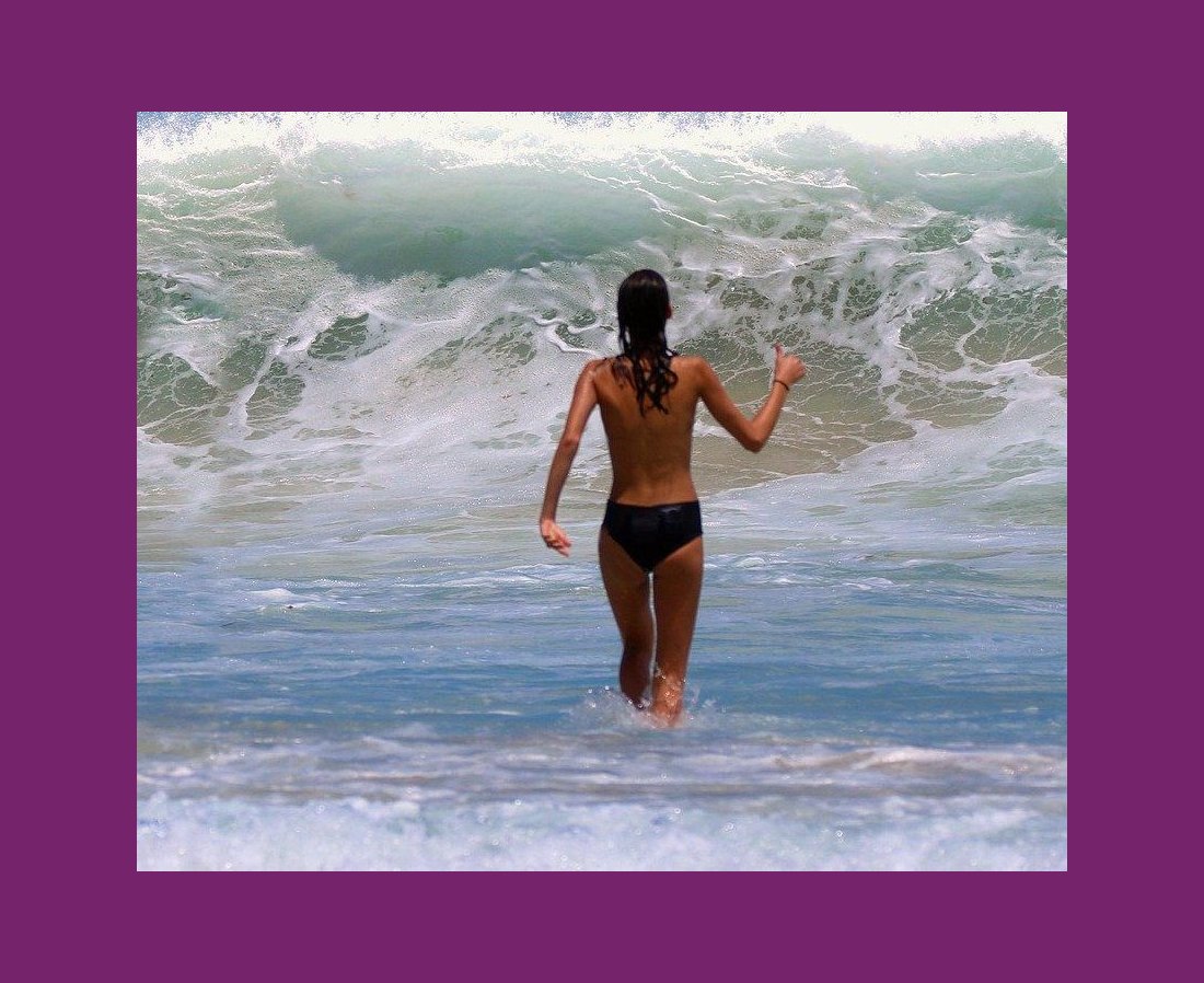 slider baignade topless
