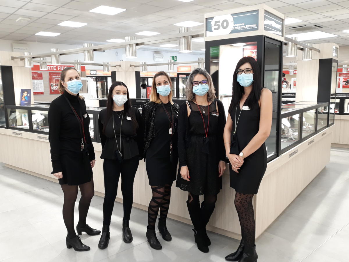 19-12-20 Julie, responsable de la bijouterie Diamantor Narbonne