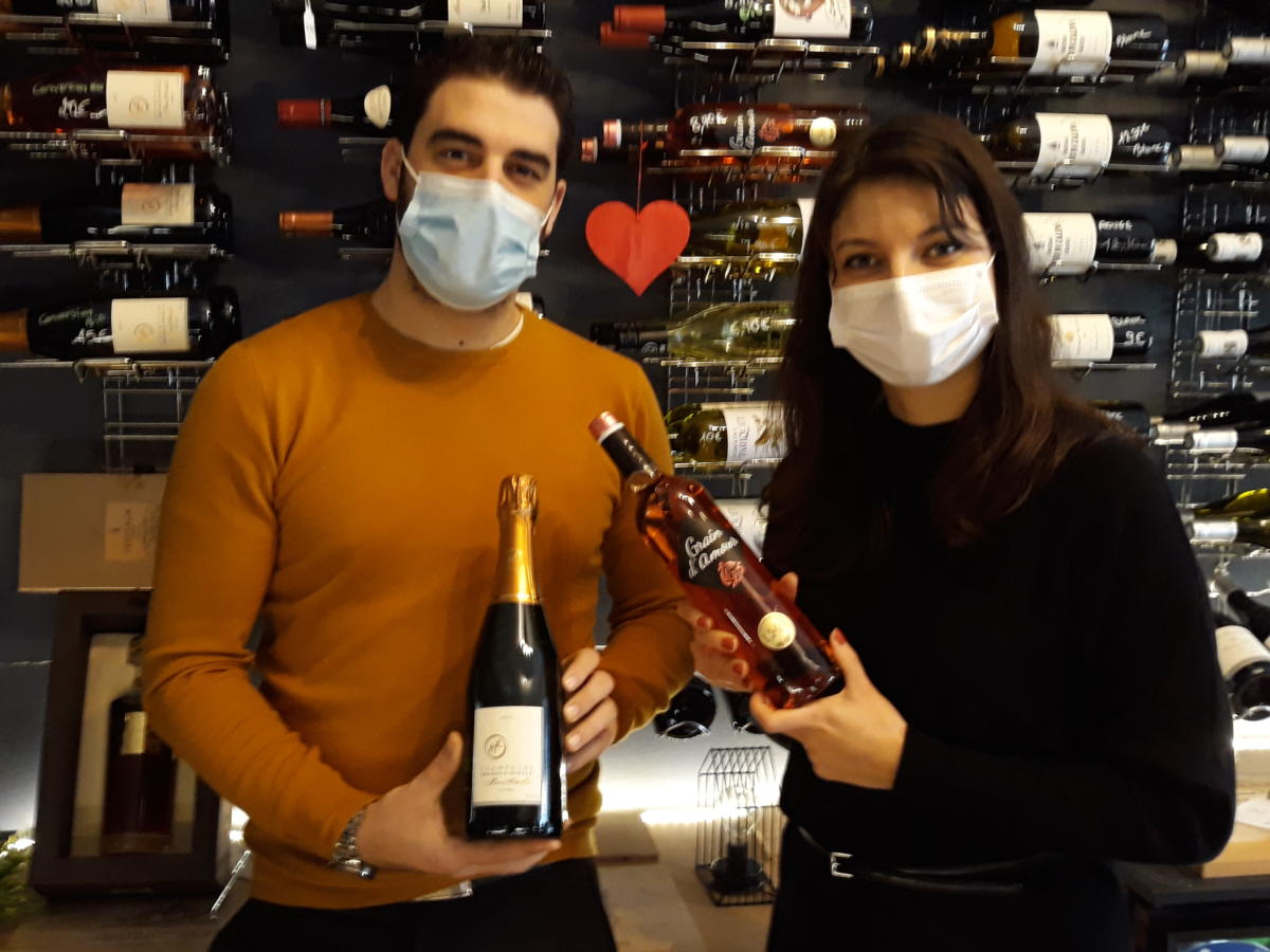 11-02-21 : Livia et Jean-Baptiste, sommeliers à la cave le Bouchon à Lézignan-Corbières