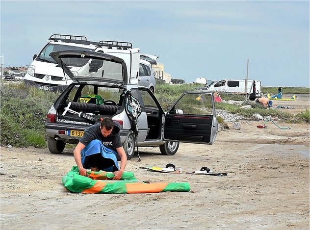 plage Vieille Nouvelle et voiture