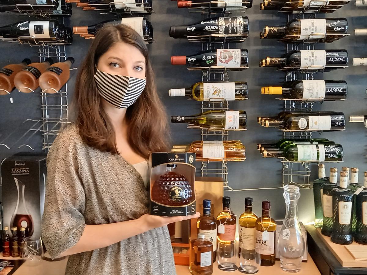 17-06-21 : Livia, sommelière et co-gérante de la Cave le Bouchon à Lezignan-Corbières