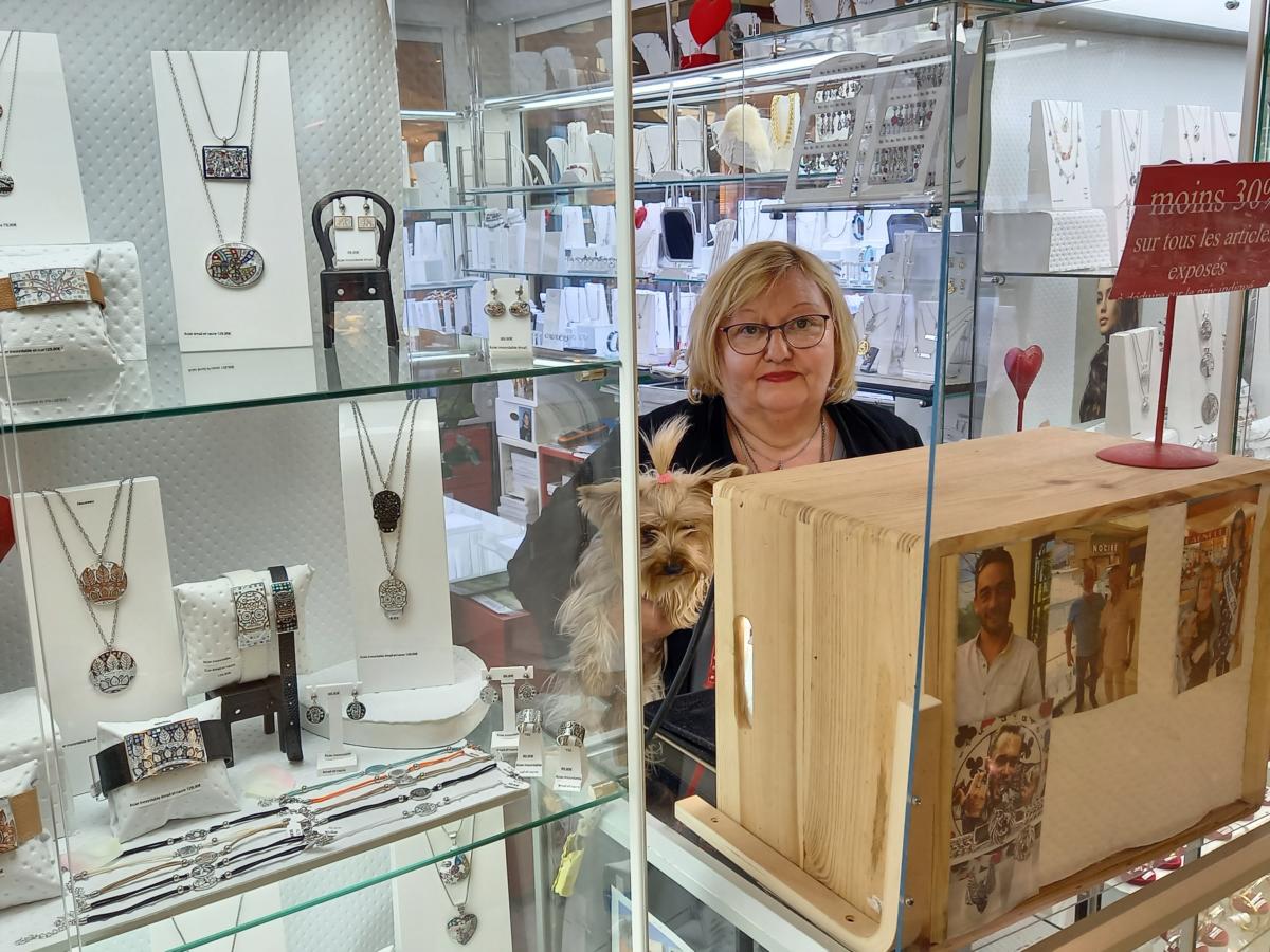 15-06-21 : Marie, à la tête de la boutique  » O bijoux de Marie » à Narbonne