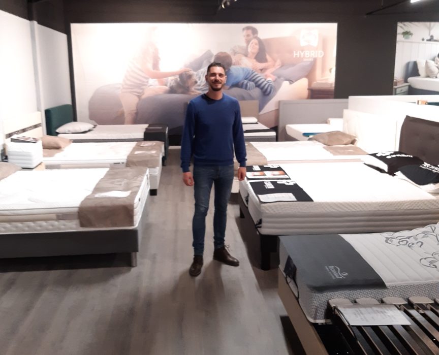 24-11-21 : Jean-Hugues BETTOLO, à la tête du magasin N°1 de la Literie à Lézignan-Corbières