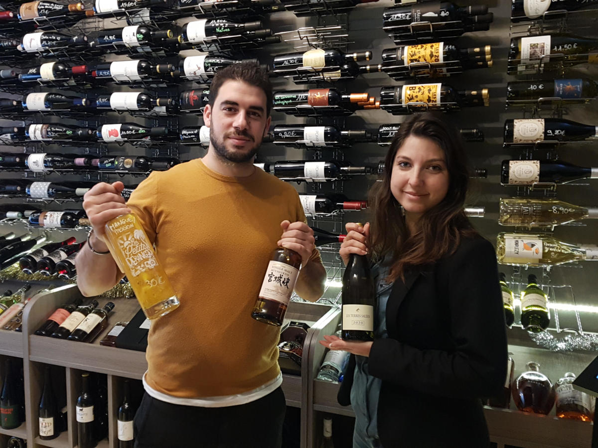 07-12-21 : Livia et Jean-Baptiste, à la tête de la Cave  » le Bouchon » à Lézignan-Corbières