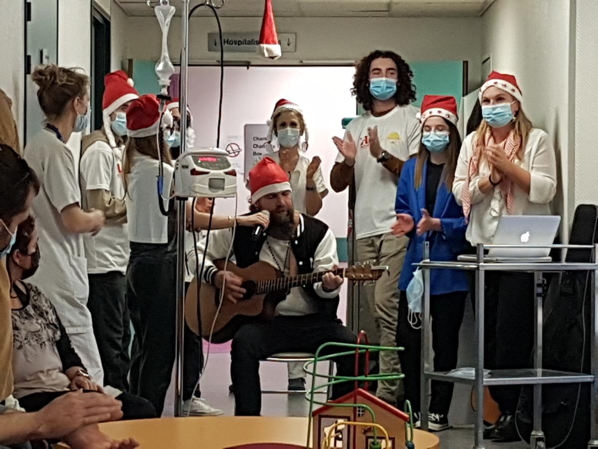 21-12-22 : Anne-Marie PELISSOU, présidente de Lo Camin Del Sol & Sophie MARTIN, responsable de la communication du Centre Hospitalier de Narbonne