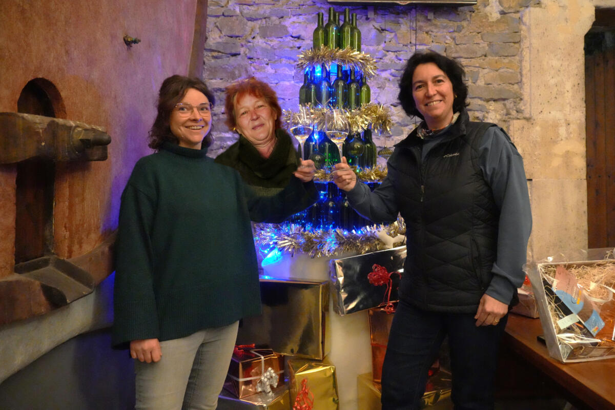 15-12-23 : Sandra et Soline, animatrice au Caveau du Château de Ventenac en Minervois