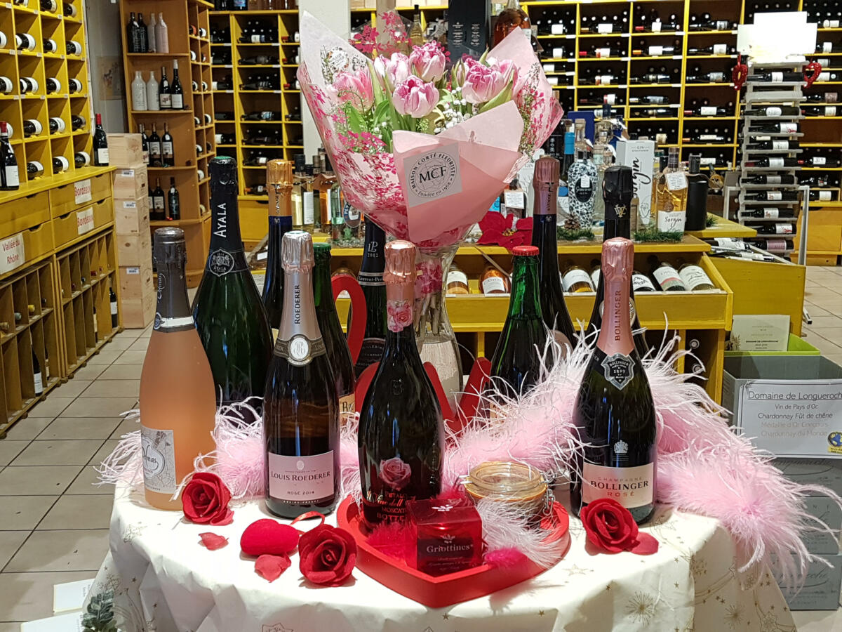 13-02-24 : Jocelyne Lardé, ambassadrice des vins du Languedoc à la Cave de l’Amphore à Narbonne