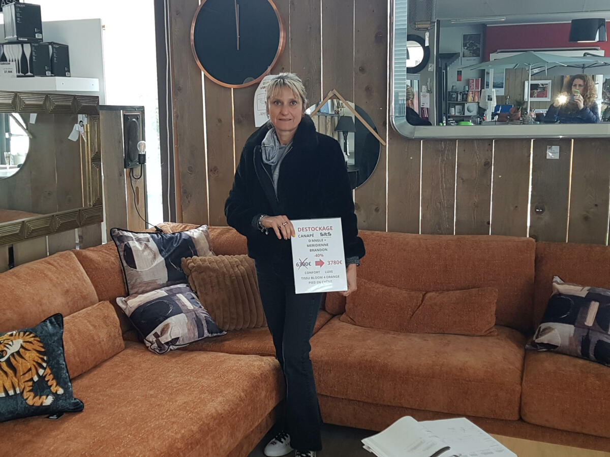 26-03-24 : Christelle FRAISSE à la tête du magasin l’Arc en Ciel à Narbonne