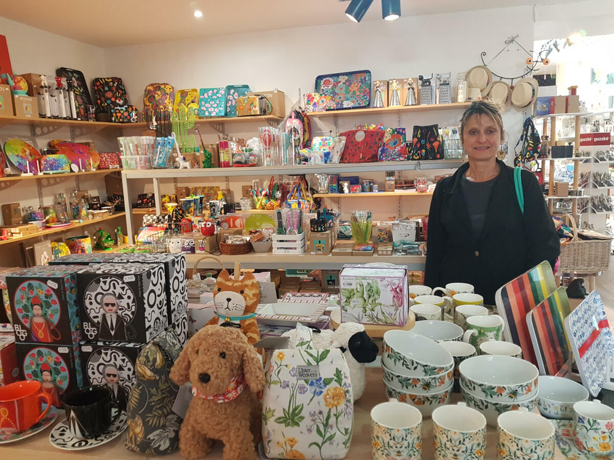 21-05-24 : Christelle FRAISSE à la tête du magasin l’Arc en Ciel à Narbonne