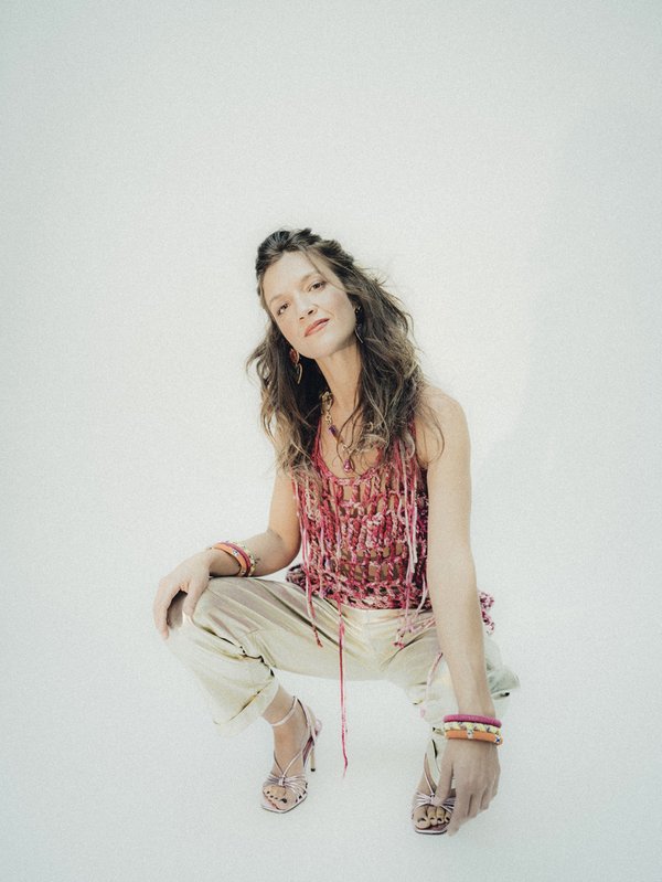 04/07/24 : Natascha Rogers, percussionniste, pianiste, chanteuse et mélodiste