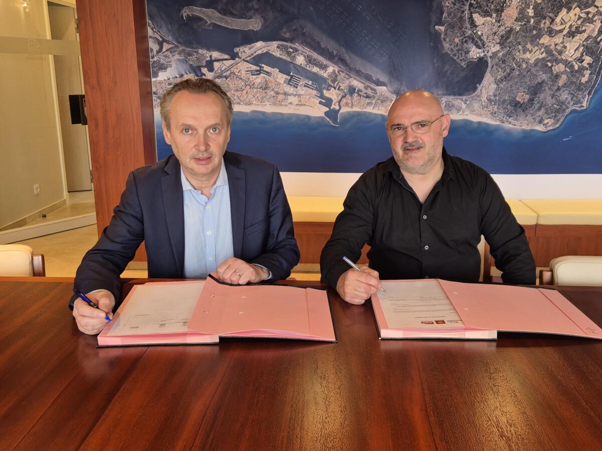 15-04-25 : Michel PY, maire de Leucate et François SANCHEZ, chargé de clientèle chez Lio Train SNCF