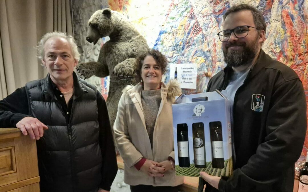 Christophe DEFAYS, directeur du domaine de l’Evêque à Gruissan & Romain BARBARA, employé