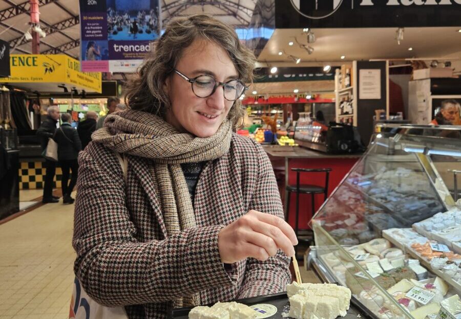03-12-25 : Olivia, guide conférencière à l’Office de Tourisme de la Côte du Midi