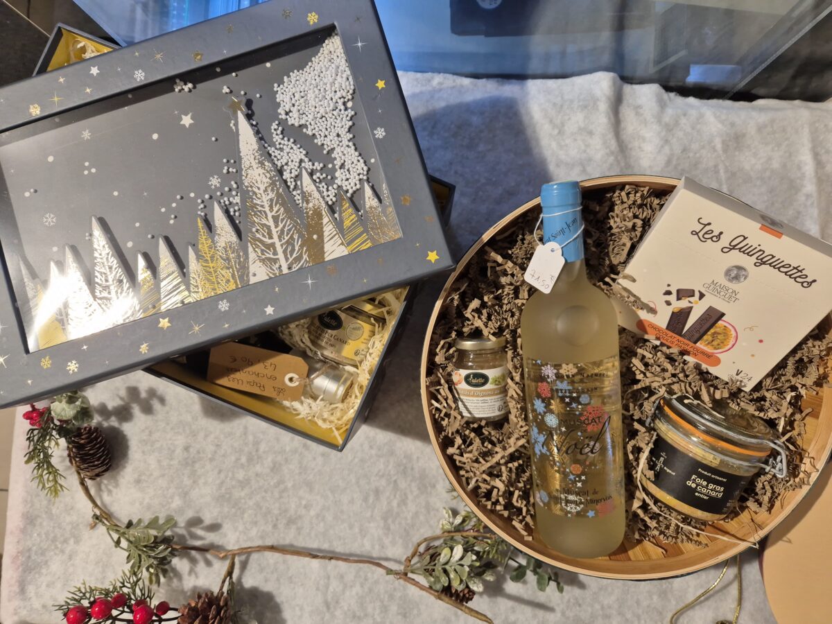 19-12-25 : Jocelyne Lardé, ambassadrice des vins du Languedoc à la Cave de l’Amphore à Narbonne