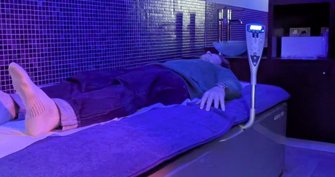 07-04-26 : Marie-Sophie LIMONGI, Joan Emmanuel Baco et Thierry SFOGGIA nous présente une nouveauté à l&rsquo;Espace Balnéo Gruissan