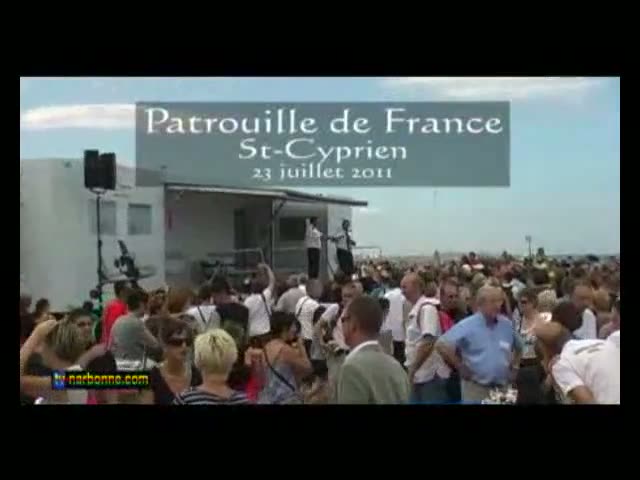 Démonstration aérienne de la Patrouille de France. Saint-Cyprien, 23 juillet 2011.