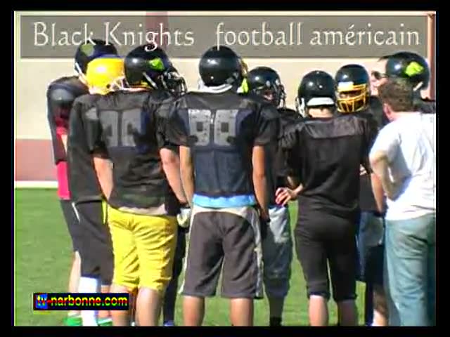 Football américain Black Knights. 3’07.